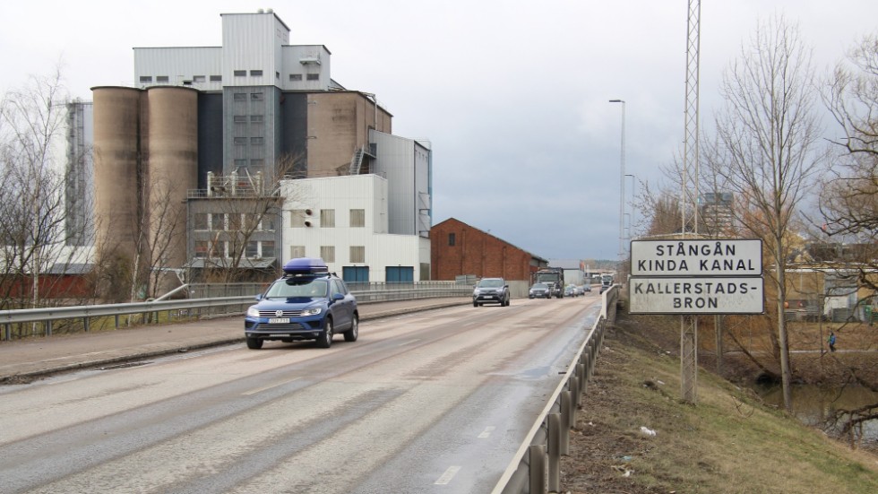Det mesta talar för att både Kallerstadsbron och silorna rivs när Ostlänken byggs.